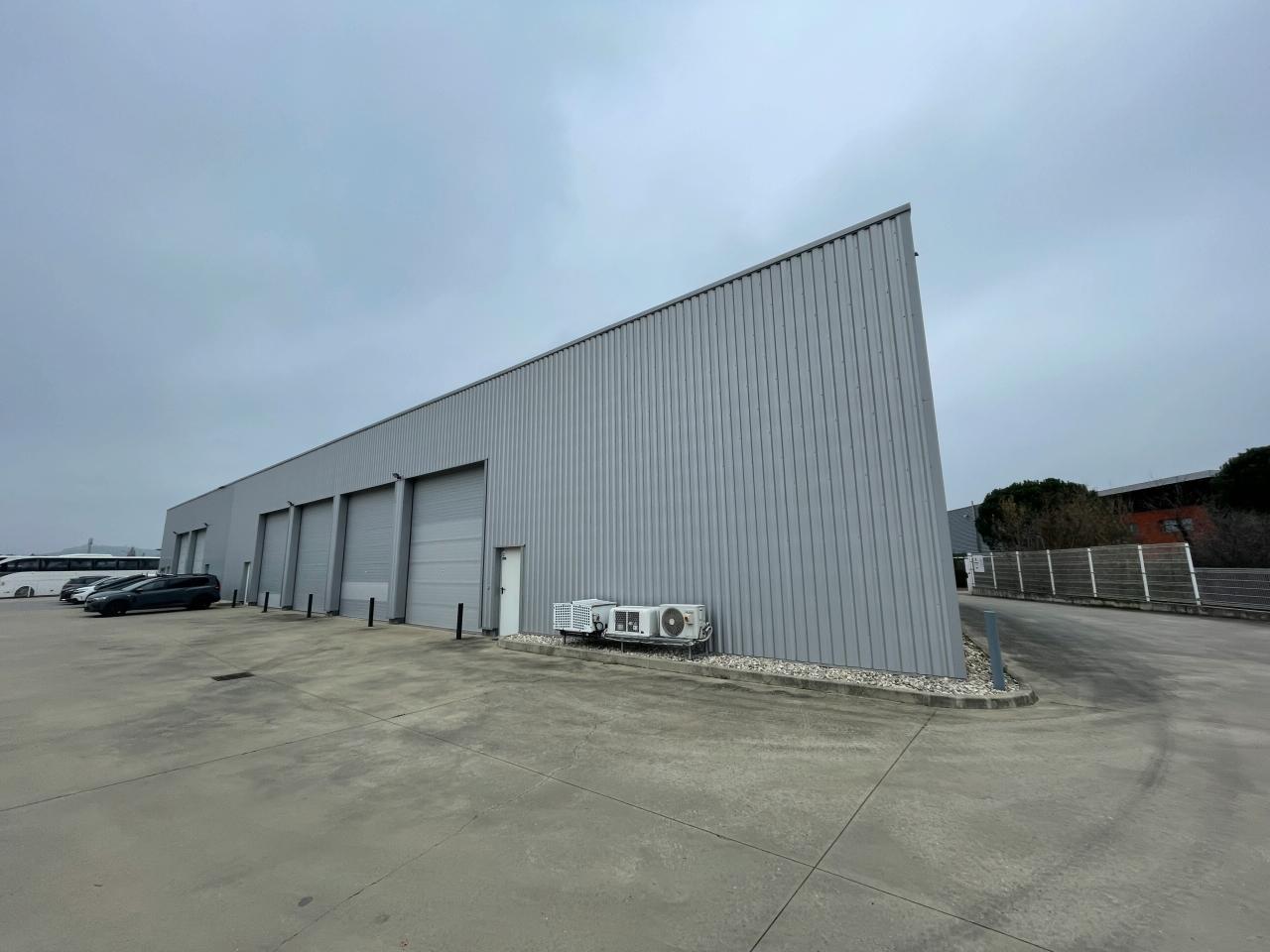 Local d'activité Vourles 911m² Location local d'activité Vourles Rhône OLACT2529644 9